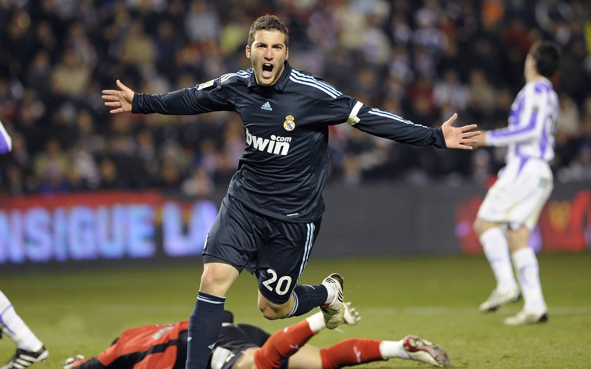 弗拉霍维奇西决接管比赛，毕尔巴鄂提前终结卡塔尔悬念