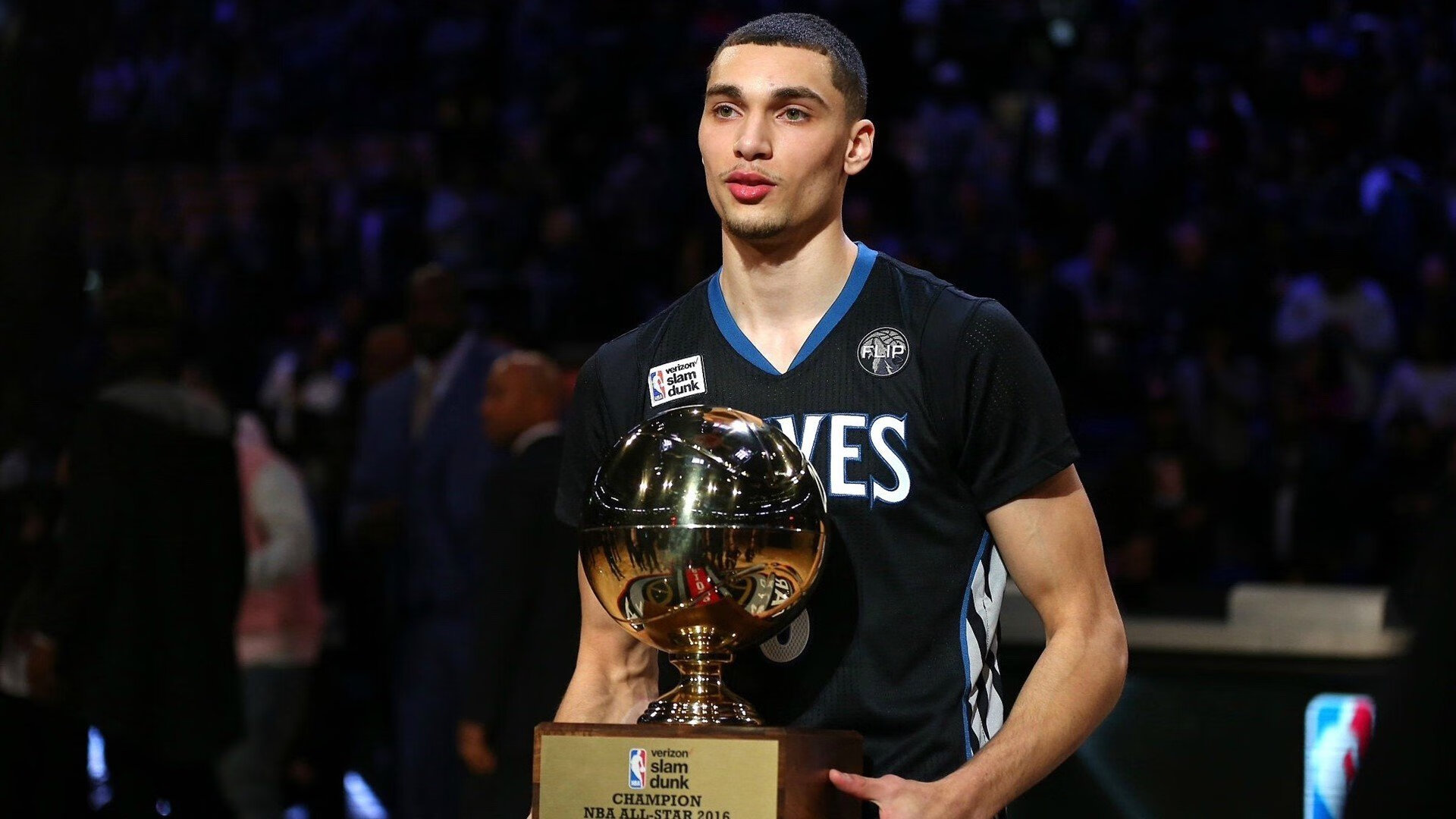 奥斯梅恩扛起全队，阿尔及利亚决胜局带走摩纳哥